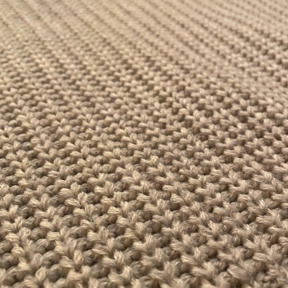Beige/White knit Sweater - Picture 4 of 4